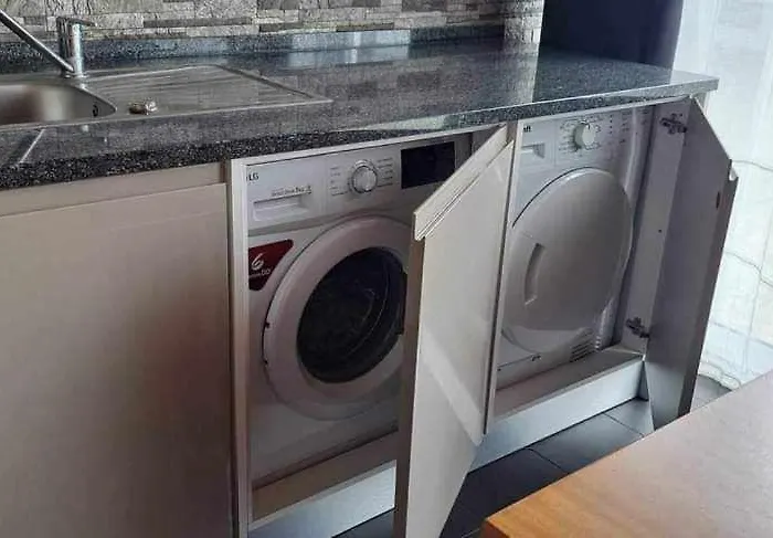 3bl Retreat - Escape & Poolparty * 普拉亚达维多利亚